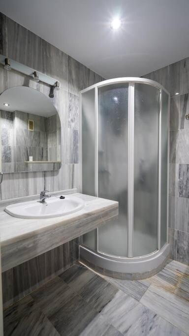 Seaview And Big Terrace Cabopino Apartment Marbella Luaran gambar