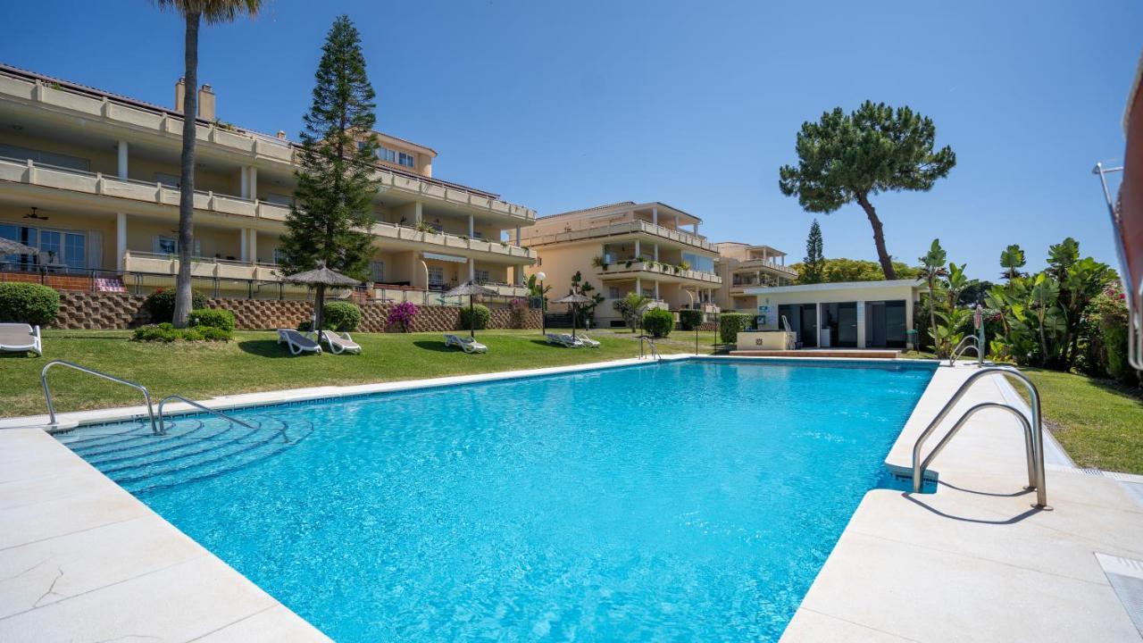 Seaview And Big Terrace Cabopino Apartment Marbella Luaran gambar